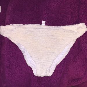 Crotchet cream bikini bottoms!